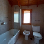 Amplio y acogedor servicios exclusivos como chimenea y