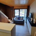 Estar tv pantalla plana cocina completa departamento