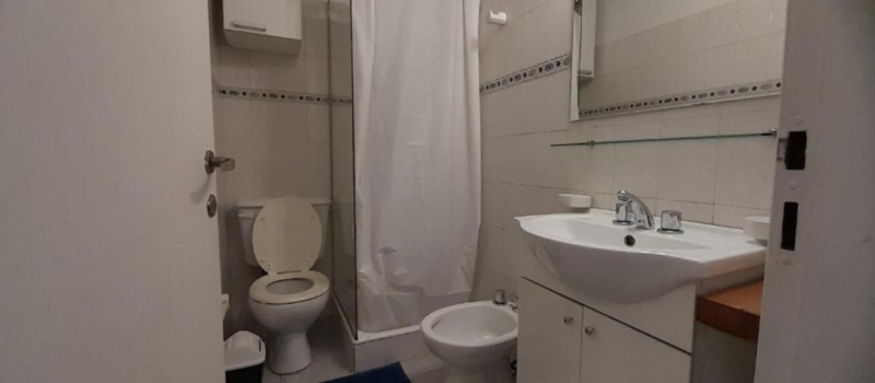 De Un Dormitorio Con Vistas Al Jardin Con Alquiler Departamento Moreno 536 En San Martin De Los Andes Neuquen Argentina