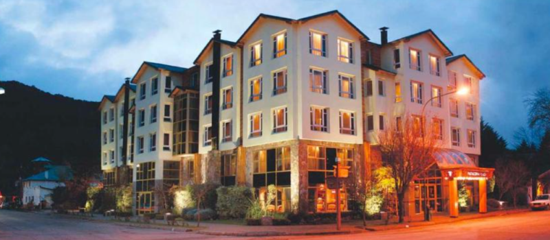 Patagonia Plaza - (Hostería Con Pileta o Piscina) en San Martín de los Andes