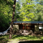 Del Pintoresco Lago Lolog Este Refugio Acogedor Ofrece Cabana Bosque Del Encanto