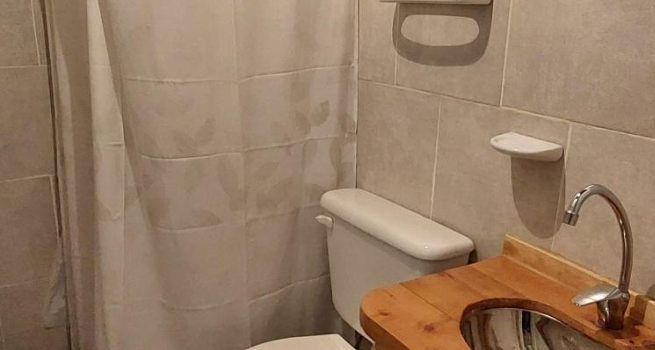 Detalles Artesanales Crean Un Ambiente Encantador Las Instalaciones Cabana Pichi Ruka En San Martin De Los Andes Neuquen Argentina