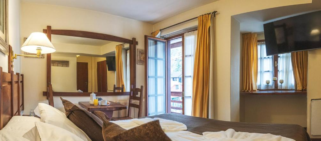 El Hotel Proporciona Servicio De Enlace Con El Hotel Del Viejo Esquiador
