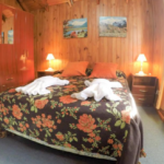 Cada bungalow servicio diario camarera