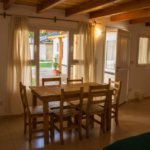 Facilmente restaurantes y cafeterias locales como rincon