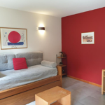 Hogar dormitorio espacioso sala estar departamento