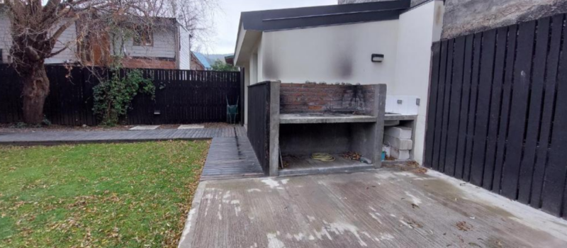 Jardin Barbacoa Al Aire Libre Alquiler Calido Monoambiente Con Entrepiso Todo Equipado 3pax 17v1 San Martin De Los Andes Neuquen