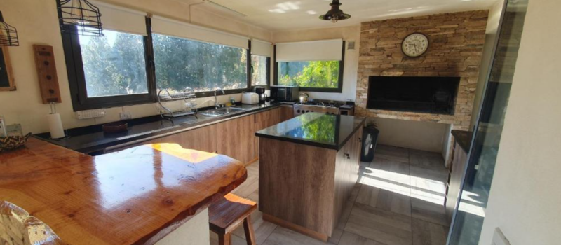 Panoramicas Desde La Terraza Cada Detalle Esta Disenado Alquiler Casa La Deseada Increible Casa Con Piscina Climatizada Caliente