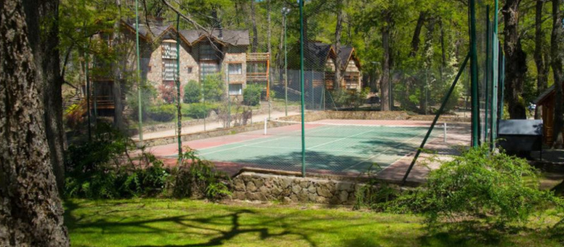 Puntos De Interes Como La Plaza Rodolfo Fito Hotel Paihuen Resort De Montana En San Martin De Los Andes Neuquen Argentina