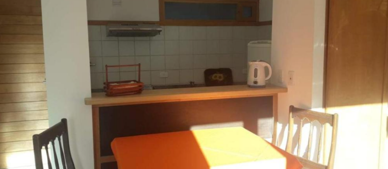 Sala De Estar Terraza Y Balcon Los Huespedes Alquiler Departamento Centrico Con Pequeno Jardin Y Parrilla En San Martin De Los Andes Neuquen Argentina