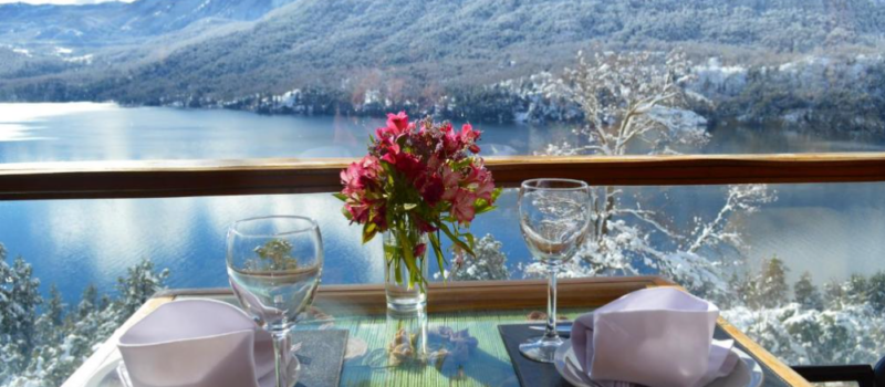 Servicio Gratuito De Traslado Al Centro De La Hotel Paihuen Resort De Montana En San Martin De Los Andes Neuquen Argentina