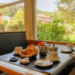 Ubicacion excelente personal amable desayuno incluido ambiente tranquilo