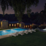 Y comodos apartamentos piscina al aire libre y